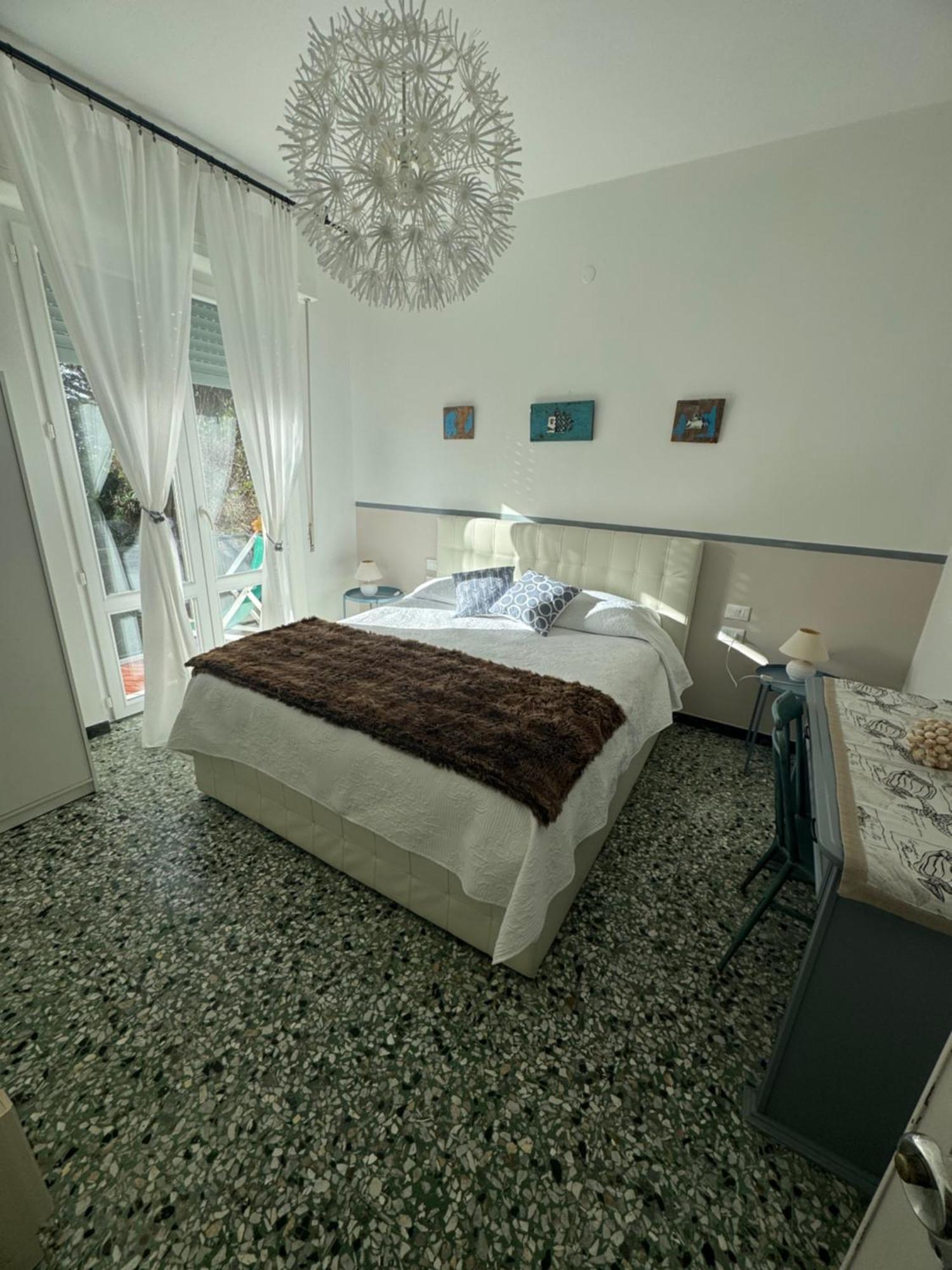 2-Bedroom Sunny Sea View With Balcony, La Casa Di Christine Monterosso al Mare Exterior photo